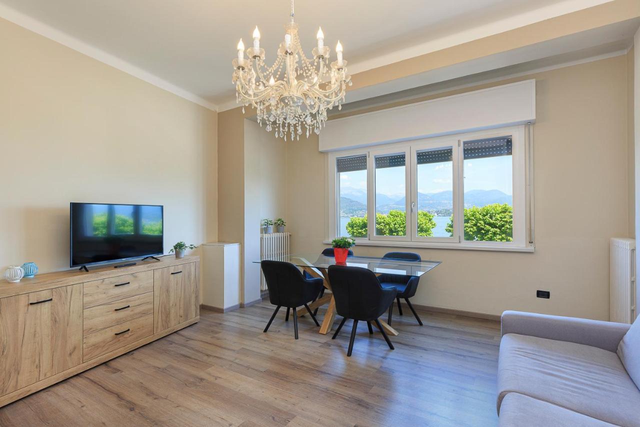 Appartamento Italia 1 - By Impero House Rent Stresa Bagian luar foto